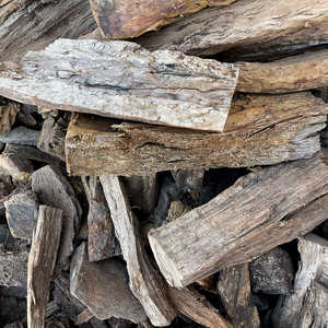 Bois de chauffage en chêne en gros à vendre – Bois naturel écologique, disponible en tailles et formes personnalisées, idéal pour la décoration, les cadeaux et le chauffage – Disponible dès maintenant - Product Image 4