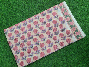 Tissu en coton indien imprimé au bloc, motif Mugal Butta, respirant, écologique, doux, léger, 42 pouces de large, pour robes d'enfants et de femmes - Product Image 4