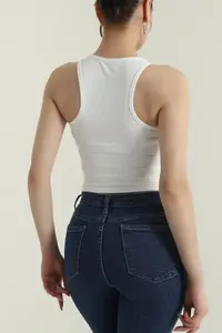 Débardeur Femme Tendance avec Logo Personnalisé Unique, Motif Uni, Grande Taille, Décontracté et Respirant - Product Image 3