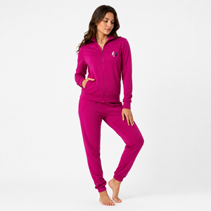 Chándal elegante para mujer con tela suave y transpirable que ofrece movimiento cómodo y uso versátil para deportes y fitness OEM - Product Image 5