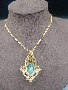 Collier pendentif classique pour femme Amaira Jewels SM-896 plaqué or avec accents de diamants - Product Image 5