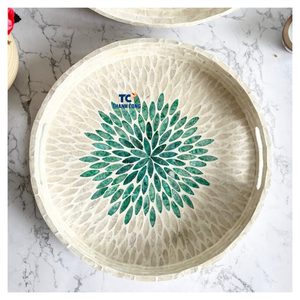 Exportateur professionnel de plateaux en nacre pour la présentation de gâteaux et pâtisseries, et de supports à gâteaux en nacre. - Product Image 1