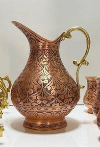 Carafe à eau en cuivre orientale avec gravure florale, pichet en métal durable pour boissons, idéal pour offrir - Product Image 2
