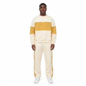 Conjunto de Sudadera y Pantalones Deportivos para Hombre, Cuello Redondo, Bloques de Color, Amarillo Crema, Ropa Casual Urbana, Logotipo Personalizado - Product Image 1