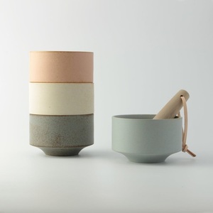 Chacha Surizuri, tazón de matcha con pilón de madera, color tradicional japonés, Shironeri, Akebono, Asaginonezu, Kurumizome - Product Image 2