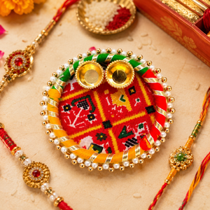 Plateau traditionnel pour Haldi Kumkum, support pour assiettes de Puja Navratri, cadeau de Diwali, assiette de Puja artisanale, assiettes de décoration religieuse Roli - Product Image 2