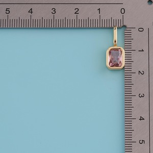 Pendientes Cristianos Geométricos de Plata con Baño de Oro de 18K y Morganita Engastada en Bisel, Joyería Minimalista para Mujer, para Fiestas y Uso Diario - Product Image 3