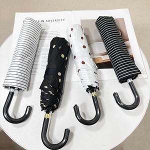 Paraguas Plegable Manual de Doble Uso para Mujer, Diseño Coreano, 8K 190T, Revestimiento Negro, Diseño de Puntos, Protección Solar, Ligero y Curvo - Product Image 2