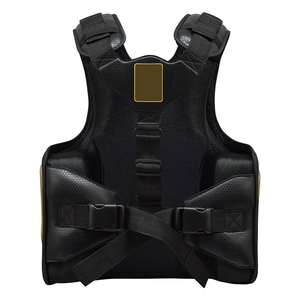 Protège-corps en cuir PU respirant pour entraînement de Muay Thai, boxe et kickboxing, avec options de logo personnalisé et de taille - Product Image 3