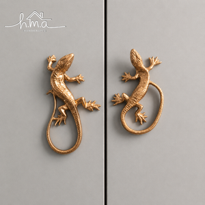 Pomo de latón macizo premium con diseño de lagarto, tirador decorativo de reptil para armario, cómoda, muebles y puertas - Product Image 1