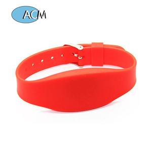 Bracelet intelligent en silicone mince et plat, personnalisable, réutilisable, portable, nouveau bracelet RFID étanche en silicone 125 kHz Suna House - Product Image 4