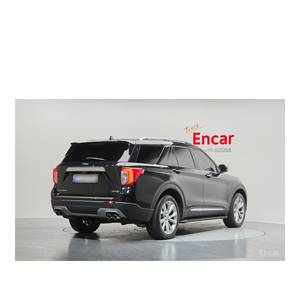 Ford Explorer 3.0 Platinum 4WD Décembre 2021 13 698 km Norme d'émission Euro V Boîte de vitesses automatique Sièges en cuir Volant à gauche - Product Image 2