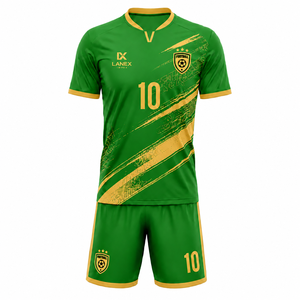 Tenues de football personnalisées pour équipes de soccer, maillots, shorts et chaussettes de haute qualité pour clubs professionnels, académies de jeunes et équipes sportives - Product Image 1