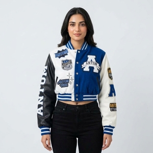Chaqueta Varsity de Mujer de Longitud Regular, Acolchada, con Bordado Chenille, Acabado Personalizado de Alta Calidad, Transpirable, Resistente al Viento y Ecológica - Product Image 5
