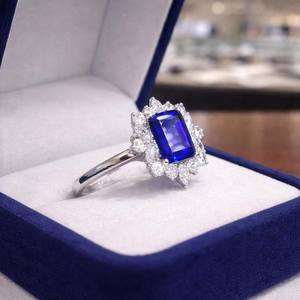 แหวนแต่งงานพลอยไพลินทรงเหลี่ยมมรกต เงินแท้ 925 แหวนสัญญาสำหรับผู้หญิงทุกขนาด - Product Image 3