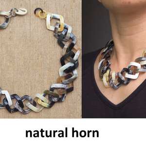 Collar artesanal de cuerno de búfalo hecho a mano para mujer, diseño de lujo. - Product Image 1