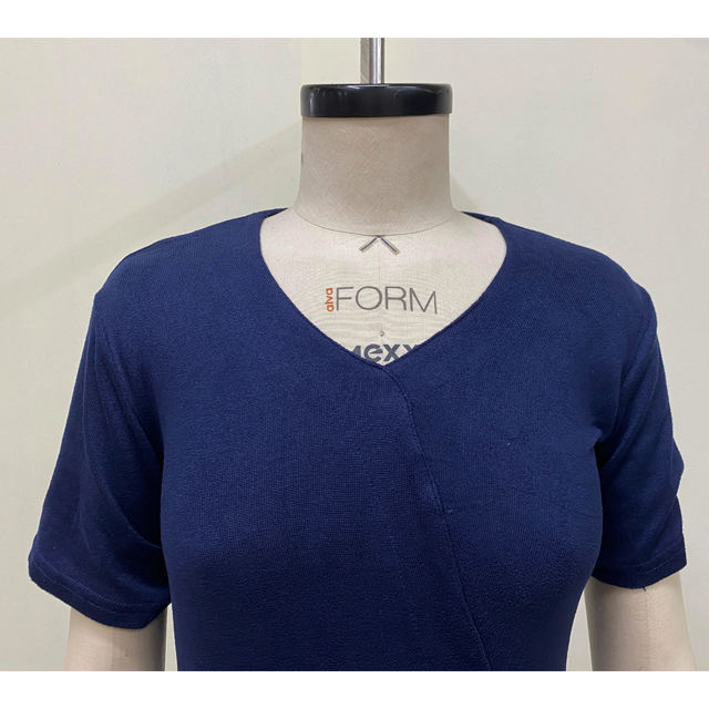 As per picture or customized color