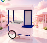 Chariot à glaces sur roues pour les fêtes foraines en plein air