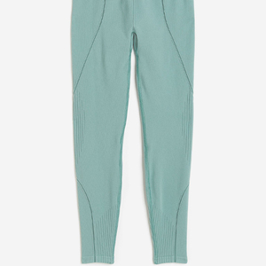 Ensemble de vêtements de yoga et de sport personnalisé en 2 pièces - Product Image 3