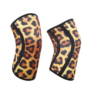 High Quality Weight Lifting Knee Sleeves designed for <b>repeated</b> leg workouts keeping knees supported each training day in gym - Product Image 2