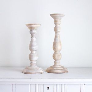 Porte-bougie en bois authentique, artisanat traditionnel, créant un attrait intemporel pour les maisons, les restaurants et les espaces de boutiques. - Product Image 6