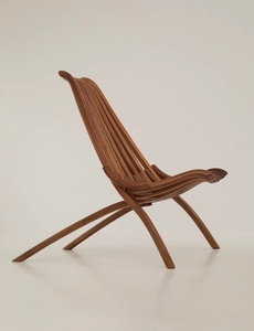 Fauteuil de salon en teck massif Kinata avec hauteur réglable, design contemporain, finition brune pour une utilisation en intérieur/extérieur - Product Image 1
