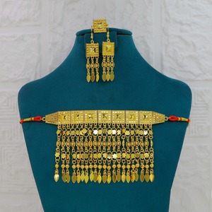 Nuevo y Moderno Juego de Collar y Aretes Chapados en Oro de Primera Calidad con Diseño Árabe Clásico de Dubái, Estilo Femenino de Oriente Medio, para Bodas - Product Image 6