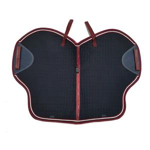 Tapis de selle personnalisé en satin confortable pour le saut anglais – Équipement d'équitation pour chevaux - Product Image 2