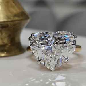 แหวนเพชรทรงหัวใจ 3.01 กะรัต ผลิตในห้องปฏิบัติการ สำหรับผู้หญิง แหวนแต่งงานทองคำแท้ 14K ดีไซน์โรแมนติกสำหรับคู่รัก - Product Image 1