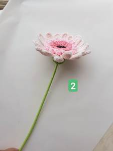 Fleur artificielle tricotée en crochet faite à la main, lot de fleurs floquées en laine, cadeau fait à la main - Product Image 4