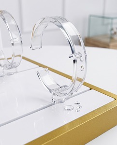 Exhibidor y Soporte para Relojes de Acrílico Transparente, Diseño Elegante y Moderno de Lujo, Lavable - Product Image 4
