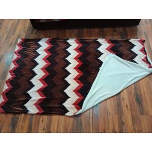 Manta de Cama Individual de Franela de Poliéster Suave y Cálida de Lujo de 1.1 KG para Camas Individuales - Product Image 3