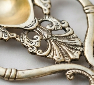 Vintage <b>Gold</b> Plated Metal Tea <b>Spoon</b> With Long Handle And Ornate Design For Decorative Use And Kitchenware Use - Product Image 2