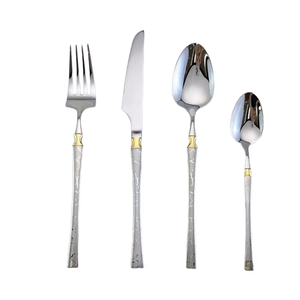 Ensemble de couverts en acier inoxydable de qualité supérieure, offrant un excellent rapport qualité-prix, fabriqué de manière exceptionnelle par KRAFT WORLD. - Product Image 5