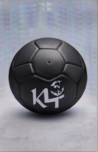 Ballon de football noir avec logo K4, couleur unie, équipement d'entraînement de football - Product Image 5