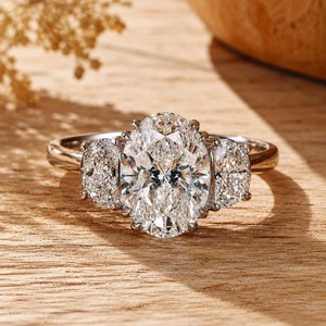 IGI Certified DEF Color VS VVS Clarity Oval Lab Grown Diamond 10K14K 18K Solid Gold Wedding Ring <b>Three</b> Stone Ring Prong Set Ring - Product Image 2