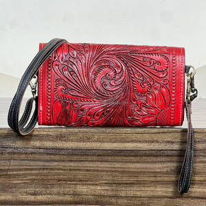 Sac bandoulière mini pour femme en cuir véritable fait main style vintage, élégant, motif floral rouge, pochette multifonctionnelle en cuir pour espèces - Product Image 5