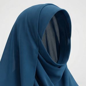 Hijab châle en soie chiffon ombrée ethnique de qualité supérieure, respirant, doux, dégradé, foulards musulmans élégants et stylés - Product Image 4