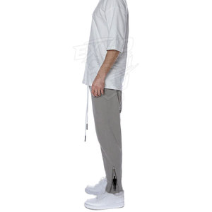 Nuevo Diseño, Fabricación Profesional, Conjuntos Deportivos Bordados al por Mayor, Conjuntos Deportivos Bordados a Bajo Precio - Product Image 5