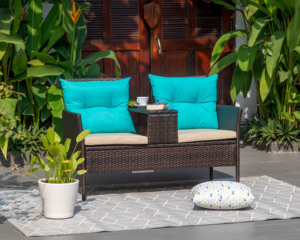 CR00020 Banc de jardin moderne 2 places en fer et rotin tressé avec table intégrée pour chambre à coucher – Direct usine au Vietnam - Product Image 2