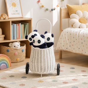 Chariot de rangement portable en rotin coloré avec roulettes pour jouets, livres et accessoires pour enfants - Product Image 3