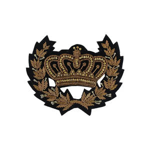 Insignias de Blazer con Hilo Dorado, Insignias de Blazer Bordadas a Mano Personalizadas en Venta - Product Image 5