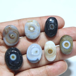 พลอยตาแมวสุลเลมานีทรงรีแบบเรียบธรรมชาติสำหรับทำเครื่องประดับ - Product Image 3