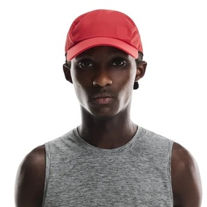 Casquette Snapback Unisexe de Sport Respirante à Séchage Rapide de Haute Qualité, Couleur Rouge Unie, Personnalisable avec Image Animale - Product Image 5
