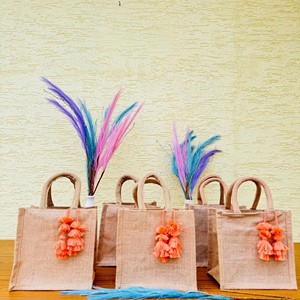 Bolsas de Regalo de Yute con Diseño de Dibujos Animados Ecológicas de Alta Calidad, Personalizables y Resistentes para Venta al Por Mayor - Product Image 5