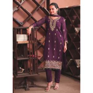 Hermoso conjunto Dupatta superior inferior para mujer con trabajo de bordado de secuencia - Product Image 2