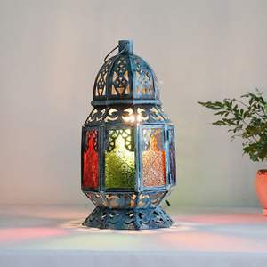 Farol de Ramadán y Eid de Diseño Personalizado, Farol Marroquí de Metal Dorado con Vidrio Colorido para la Decoración de tu Hogar - Product Image 4