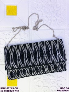Pochette à perles faite à la main avec chaîne |   Pochette de soirée élégante pour femmes - Product Image 4