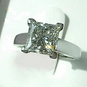 Anillo de Compromiso de Lujo con Moissanita Corte Princesa, Plata de Ley 925, Anillo de Boda de Alto Brillo para Mujer - Product Image 4