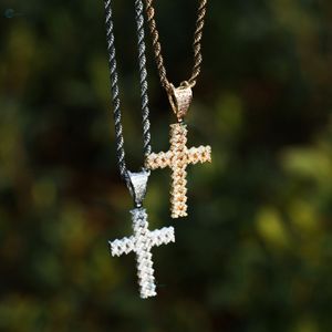 Collier pendentif croix serti de diamants de laboratoire, plaqué or massif, style hip-hop, unisexe, style célébrité - Product Image 3